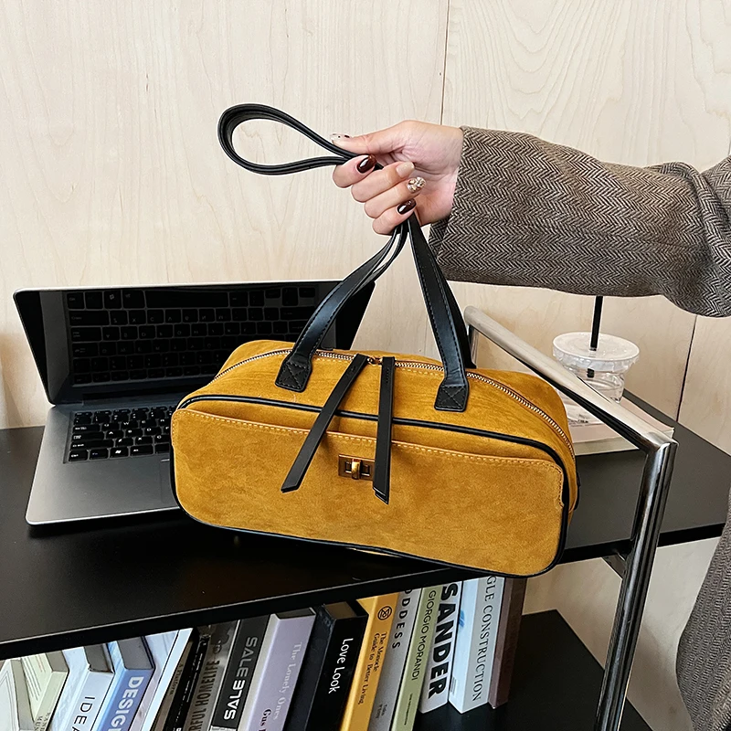 Borsa a tracolla in pelle popolare da donna, opzione tote espandibile, famoso designer, abbigliamento casual elegante