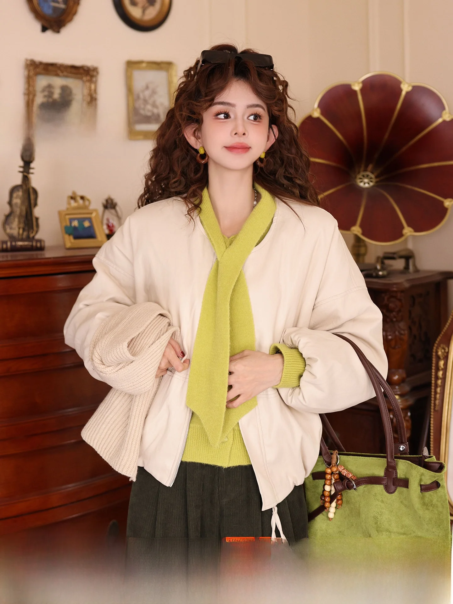 

Женская кожаная куртка Chend's в стиле ретро с пуховым утеплителем, повседневная, на молнии, с круглым вырезом, длинными рукавами, утолщенная, регулируемая.