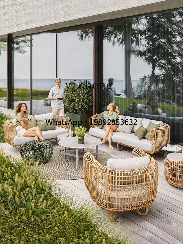 أريكة خارجية منسوجة كرسي الروطان مجموعة طاولة القهوة أثاث الشرفة كرسي داخلي