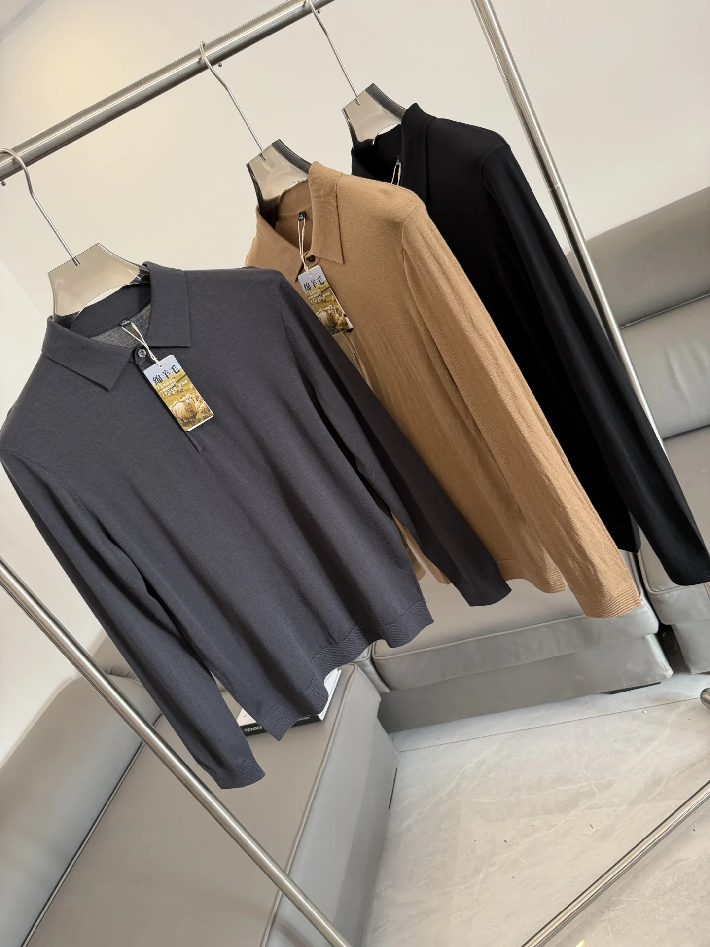 

Luxury 00% Fine Spun Wool Men's Casual Knitwear Comfortable All-Season Turn-down Collar Sweater Faionable Versatile Autumn...