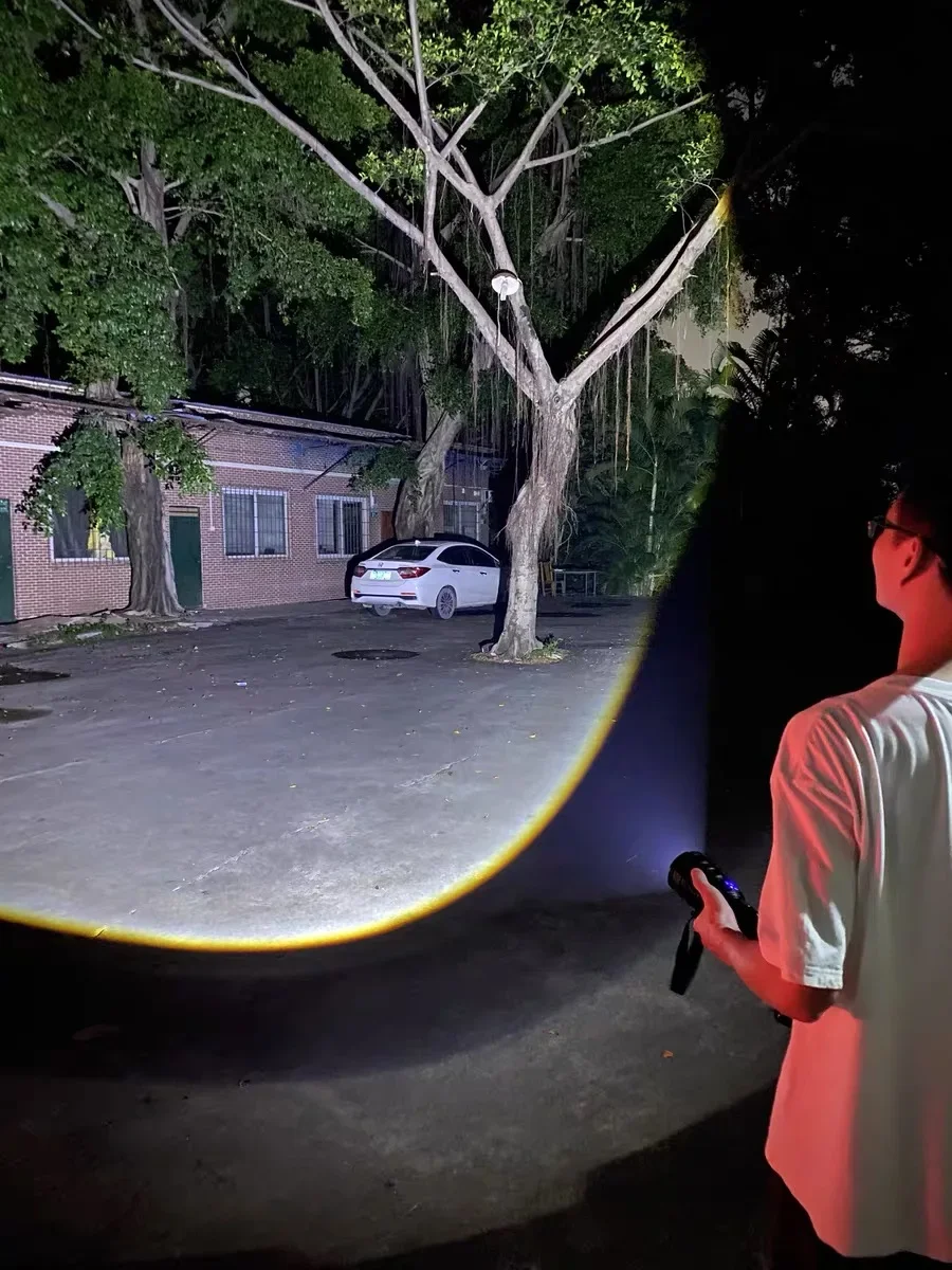 Alta Potência Zoom Lanterna LED, USB Recarregável, Tocha Ultra Poderosa, Atividades ao Ar Livre, Nova Lâmpada de Iluminação, 2000m