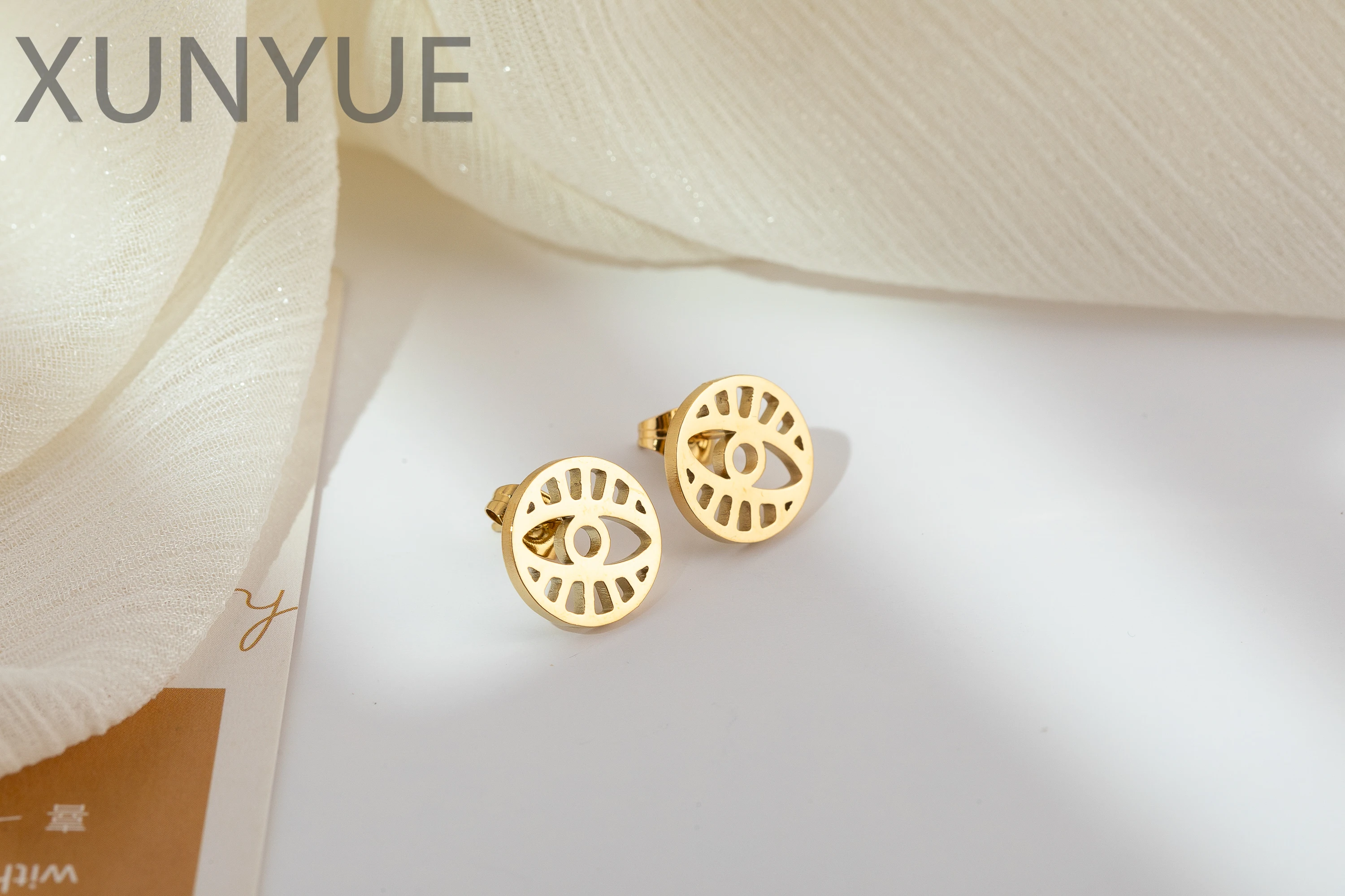 XUNYUE Retro Style Silver Geometric Round 18K Gold-Plated Hollow-Out Eyes Earrings
