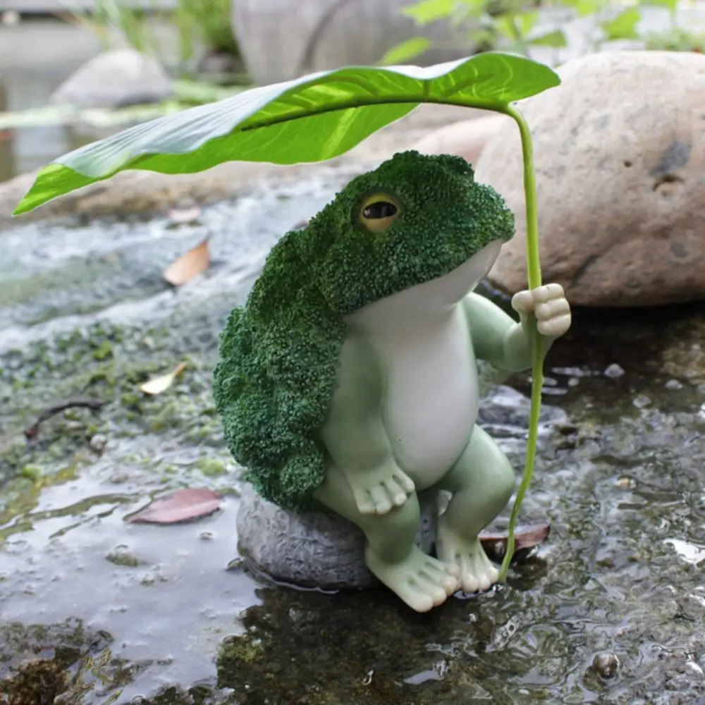 Desktop Ornament Resin Frog Broccoli Statue Creative Cute Animal Sculpture Simulated Funny Miniatures Figurine Outdoor