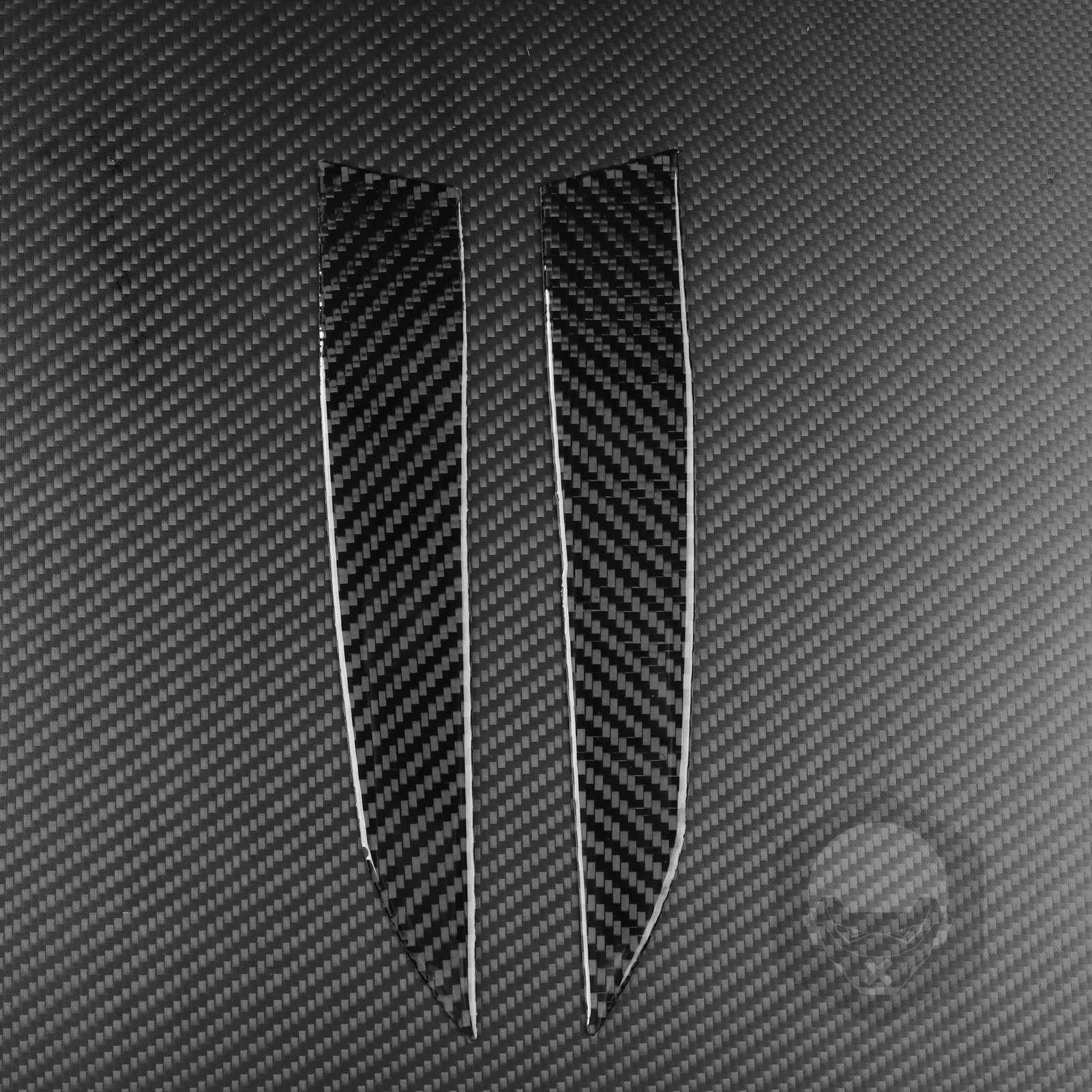 Per Tesla Model 3 Highland 2024 pannello di ricarica Wireless in fibra di carbonio striscia di rivestimento laterale accessori per la decorazione