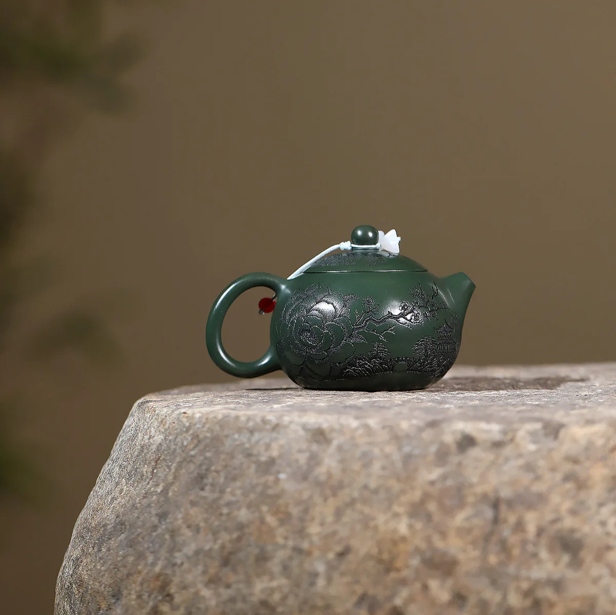 Handmade Yixing Purple Clay Teapot Famous Ore Dark Green Mud Literati Peony Xishi Pile Ball Hole 160C