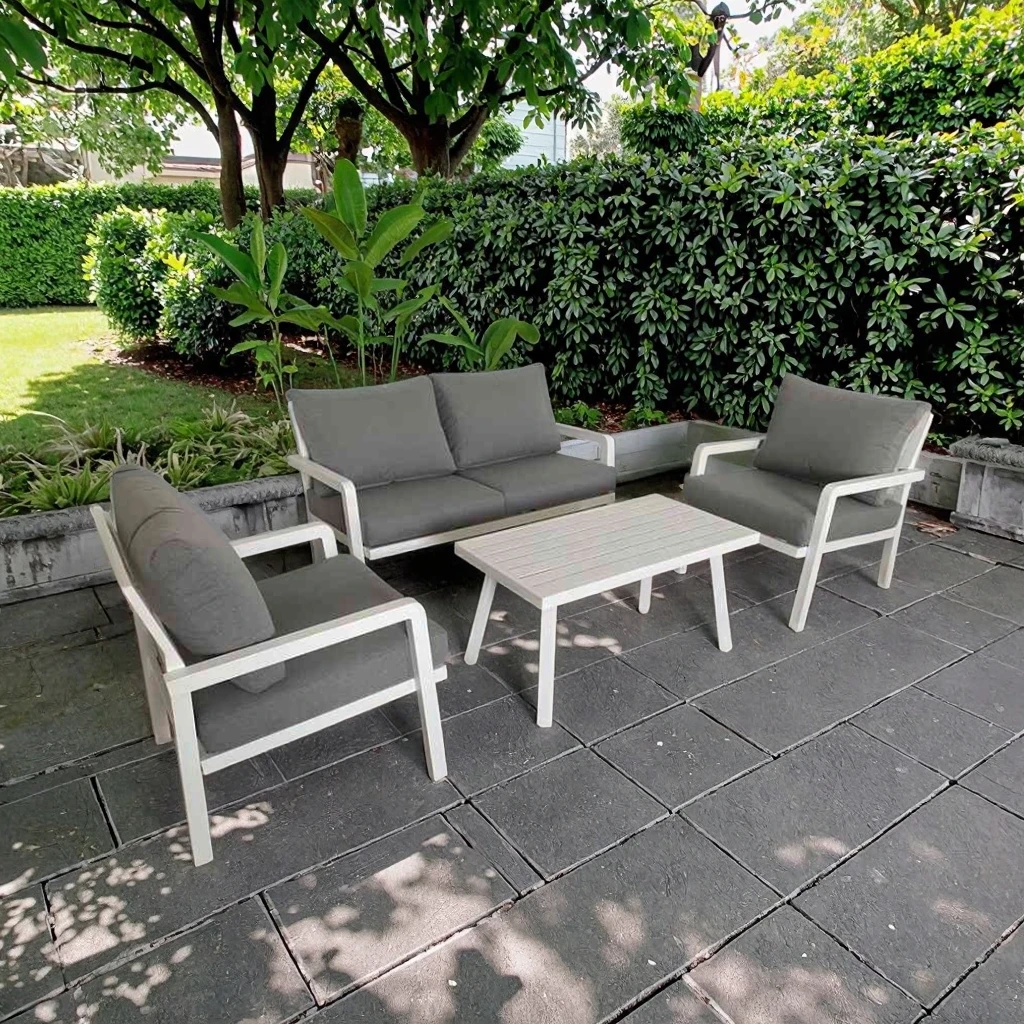 

4PCS Luxury Outdoor Garden Sofa Set Waterproof Cloth Aluminum Patio Conversation Lounge Table Chair Sectional Outdoor Furniture