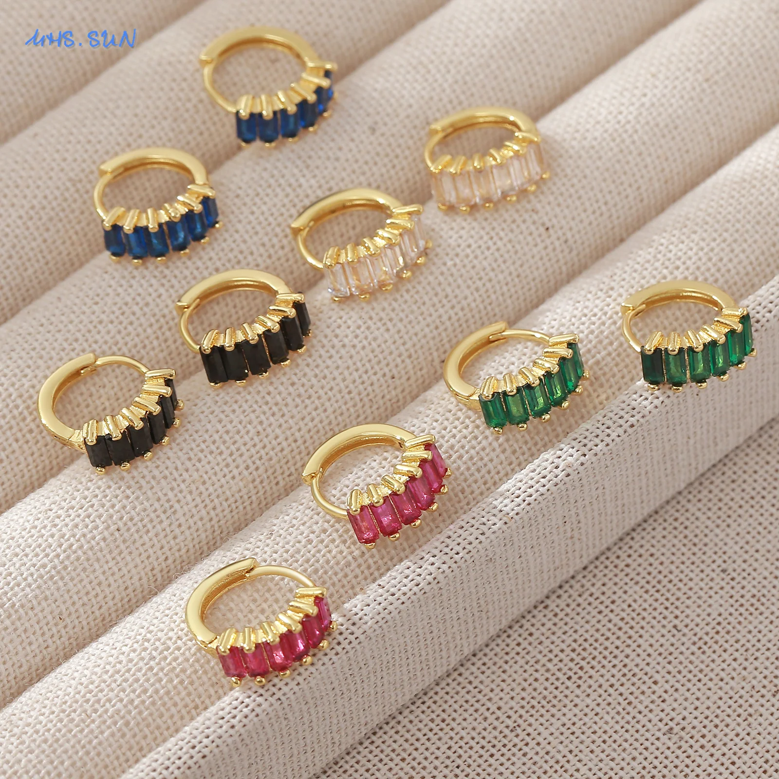 MHS.SUN الحد الأدنى مطلية بالذهب هوب أقراط للنساء الفتيات الملونة مكعب الزركون القرط العصرية تنوعا المجوهرات اليومية