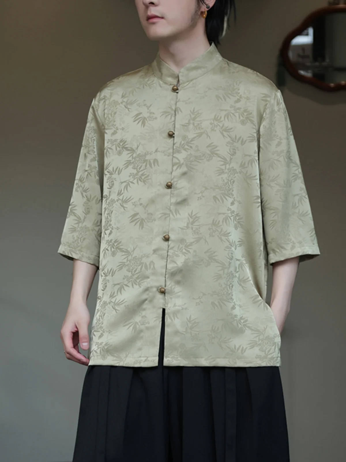 

New Chinese Sle Ice Silk irt Men's ort Sve Summer Floral Embroidery Hanfu Top Five Sve f Sve Button up irt