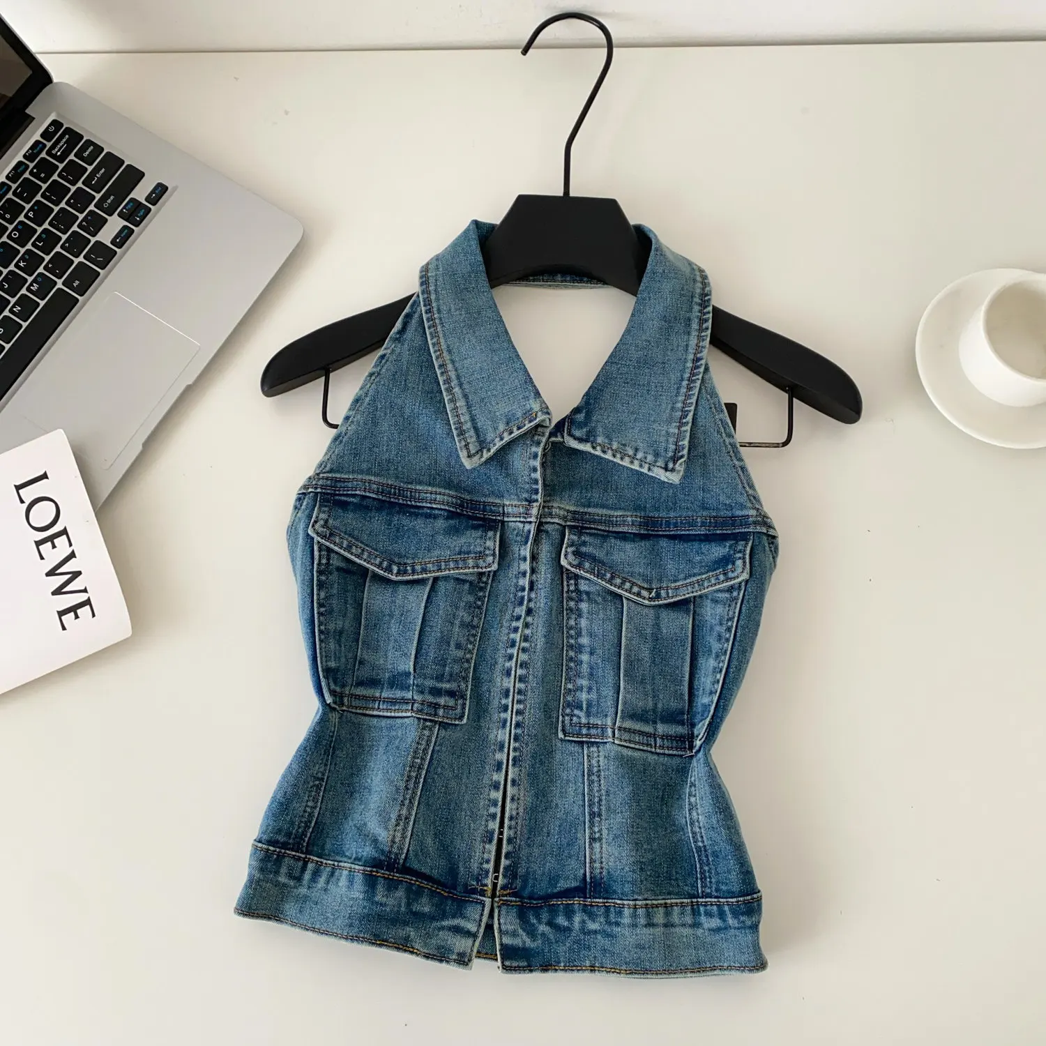 

Women Denim Tanks Solid Basic Tops Sleeveless Turn Down Collar Zipper Pockets Thin Slim Office Lady Elegant Casual 2026 Summer