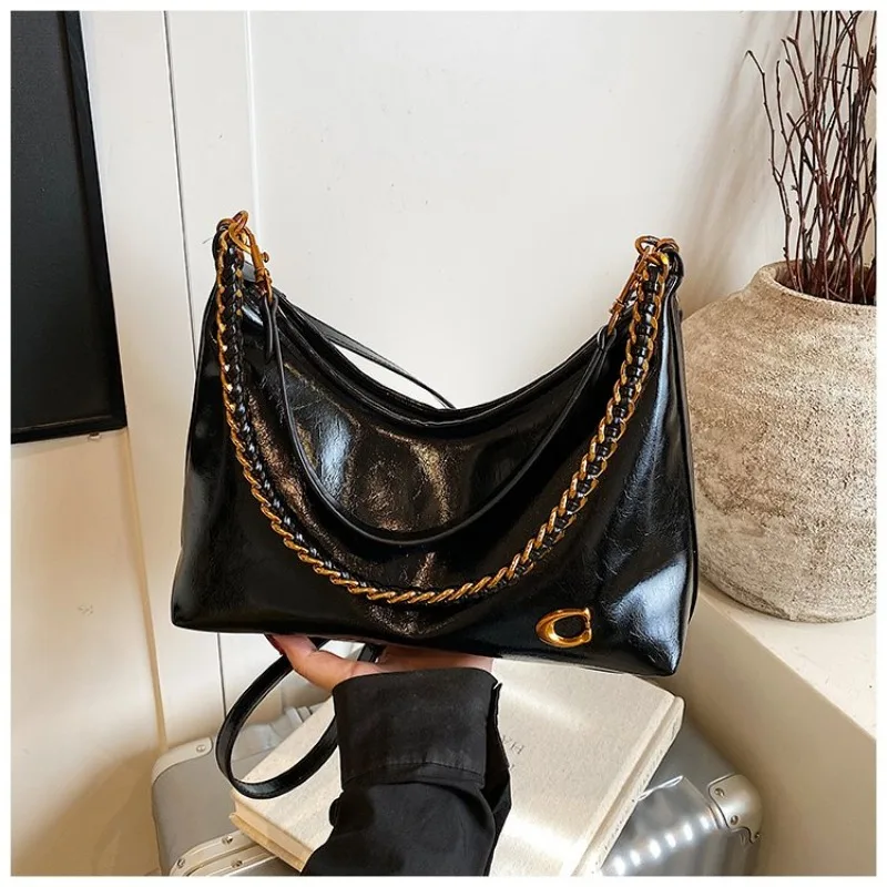 

Stylish Effortless Underarm Bag Female Casual Travel Bag 2025 New Model Elegant Versatile Chic Exquisite Practical Daily Use