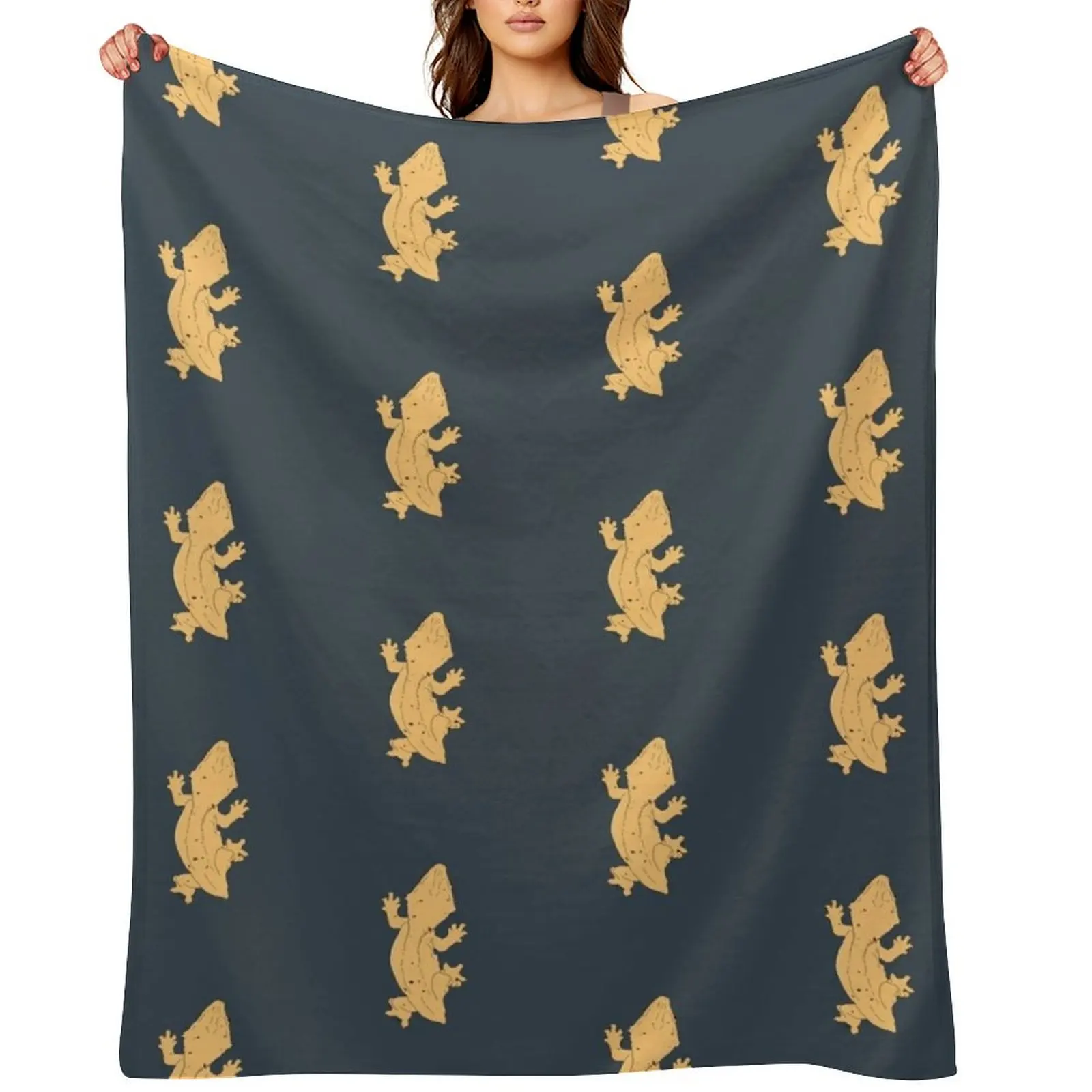 

Crested Gecko with Frog Butt - Charcoal Throw Blanket decorative Soft Beds Weighted Sofa Blankets