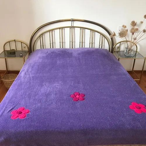 Lilac Wellsoft Embroideried Fleece Blanket