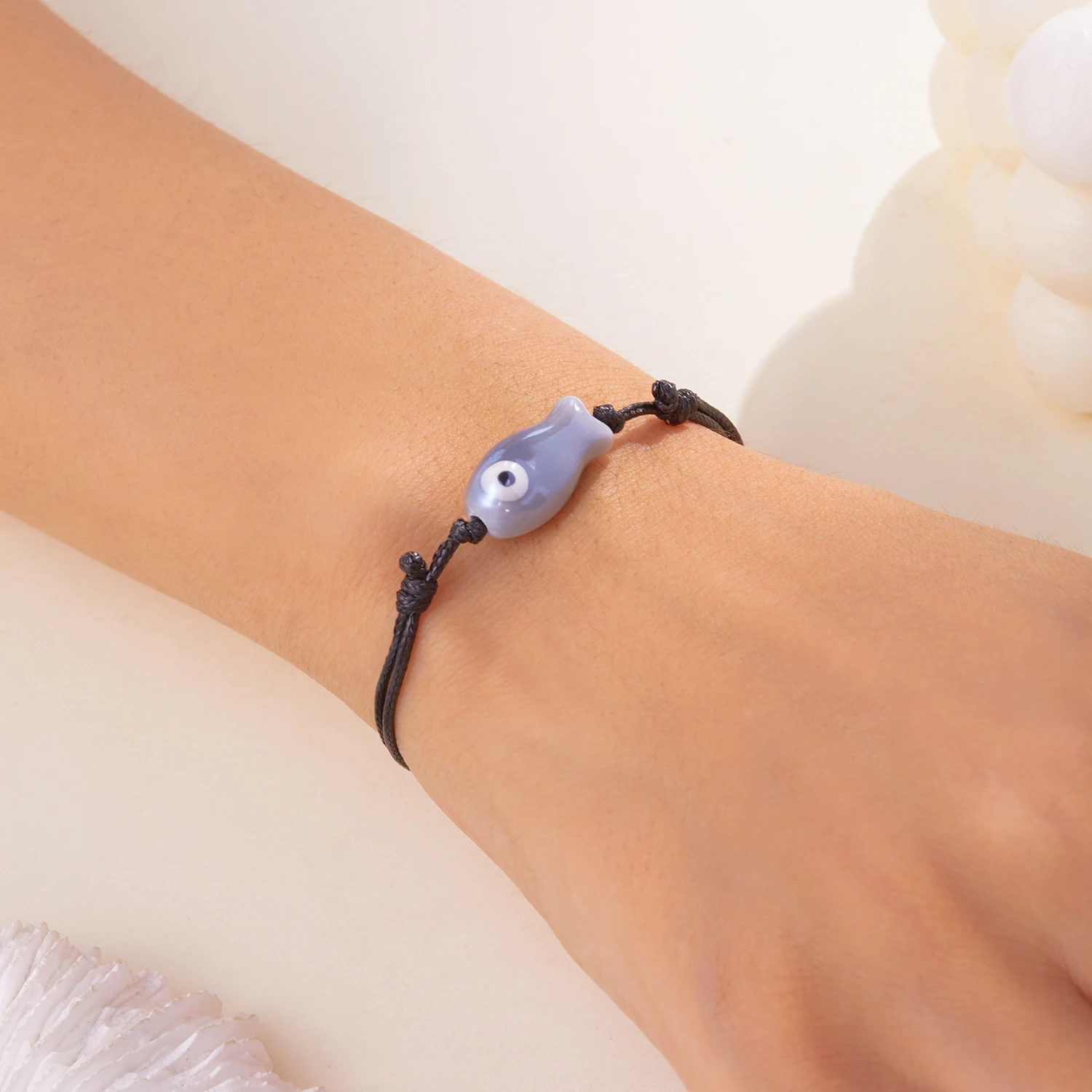 Minimalistisches Cartoon-Keramik-Fisch-Armband für Damen und Herren, niedliches buntes Tier, handgefertigtes geflochtenes Armband, glücklicher Freundschaftsschmuck – Detail 9