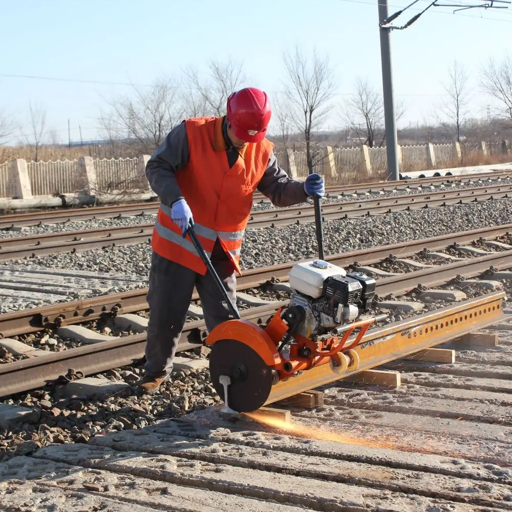 

Factory Supply Lightweight Rail Cutting Machine Rail Saw