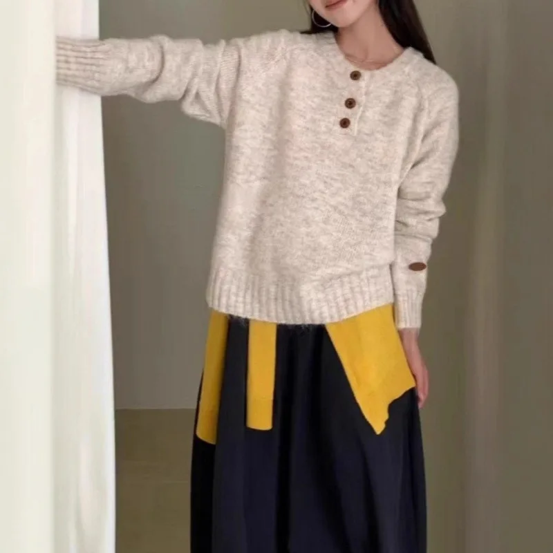 Autumn Winter Woman Joker Casual Knit Sweater Pullover Buttons Round Neck Long Sleeve Gradient Korean Woman Jumper New Fashion
