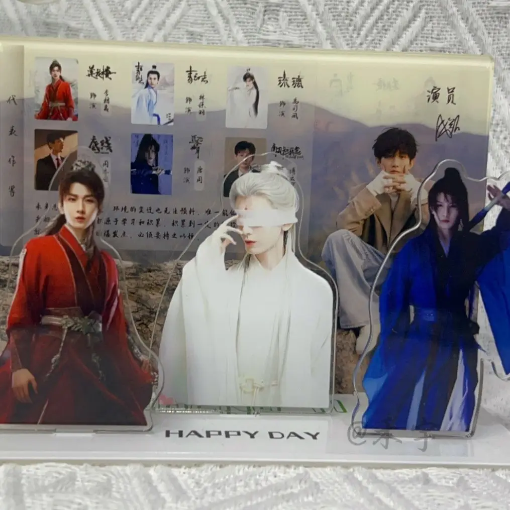 برج اللوتس "Cheng yi" عطري كببخور، مع العديد من العناصر الزخرفية التي وضعتها على طاولة علامة توقف الحافلة الأكريليك النجمية