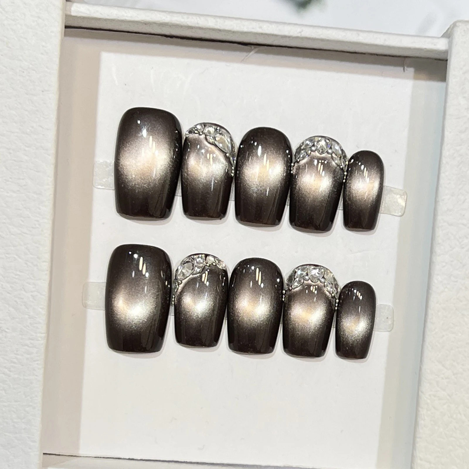 10 Stück schwarze Katzenaugen- – Nail Art Full Cat Eye Bewertung und Preis