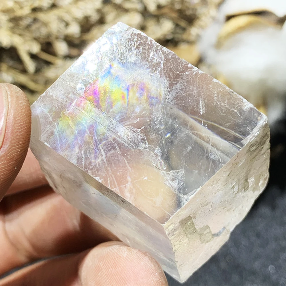 Natural Translucent Calcite Stone Mineral Crystal Specimen Office Desktop Decor Fragrance Expansion Stone Home Decor Raw Crystal