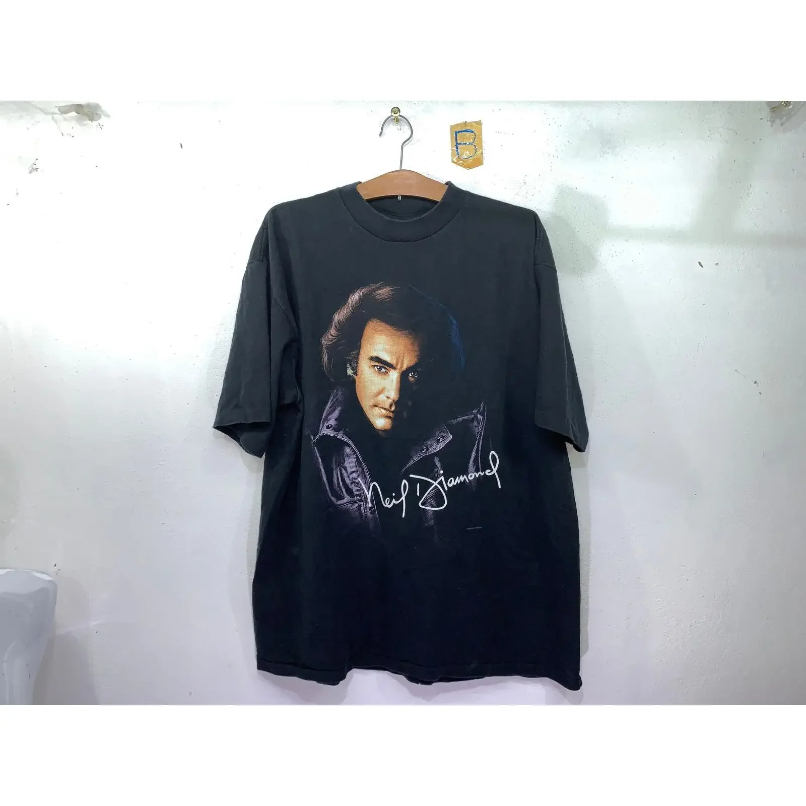 Vintage Neil Diamond American Singer Songwriter Actor Us Tour 1996 t shirt X L vintage Washed fashion graphic Soft