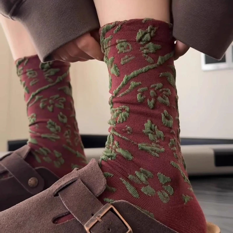 1/3 Paar Damen-Mid-Tube-Socken mit Blumenmuster, modischer koreanischer Retro-Stil, weiche und bequeme Freizeitsocken für alle Jahreszeiten – Detail 4