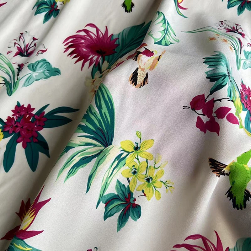 114CM Wide 16mm Green Floral Printed Silk Crepe de Chine Fabric for DIY Sewing Summer Soft White Pants Dress Pajamas C001-88