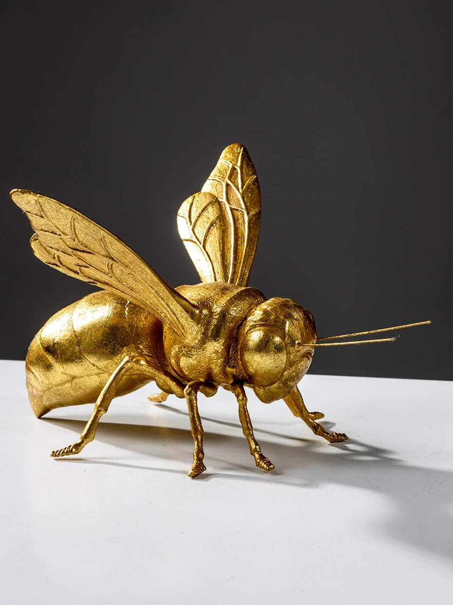 

Gold Home Decor Luxury Simulation Golden Cricket Insect Ornaments Model Room Decor Mantis Honeybee Designer Resin Metal Ornament