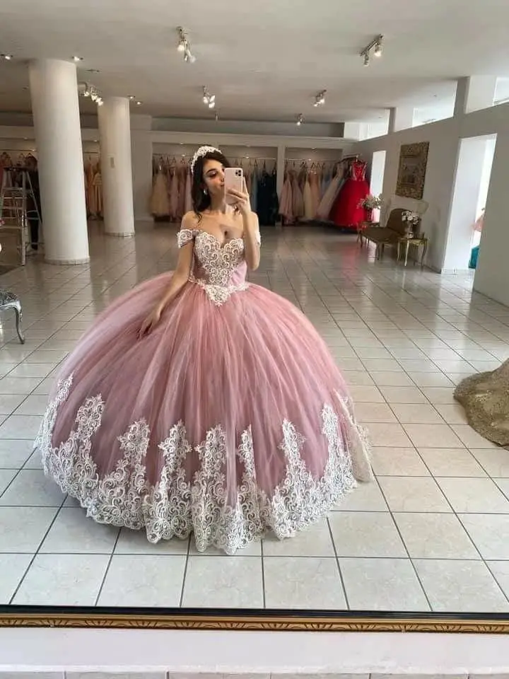 Charmingbridal قبالة الكتف فساتين كوينسيانيرا الكرة ثوب منتفخ فساتين الدانتيل تول فساتين لحضور الحفلات الموسيقية الحلو 16 vestidos de 15 años