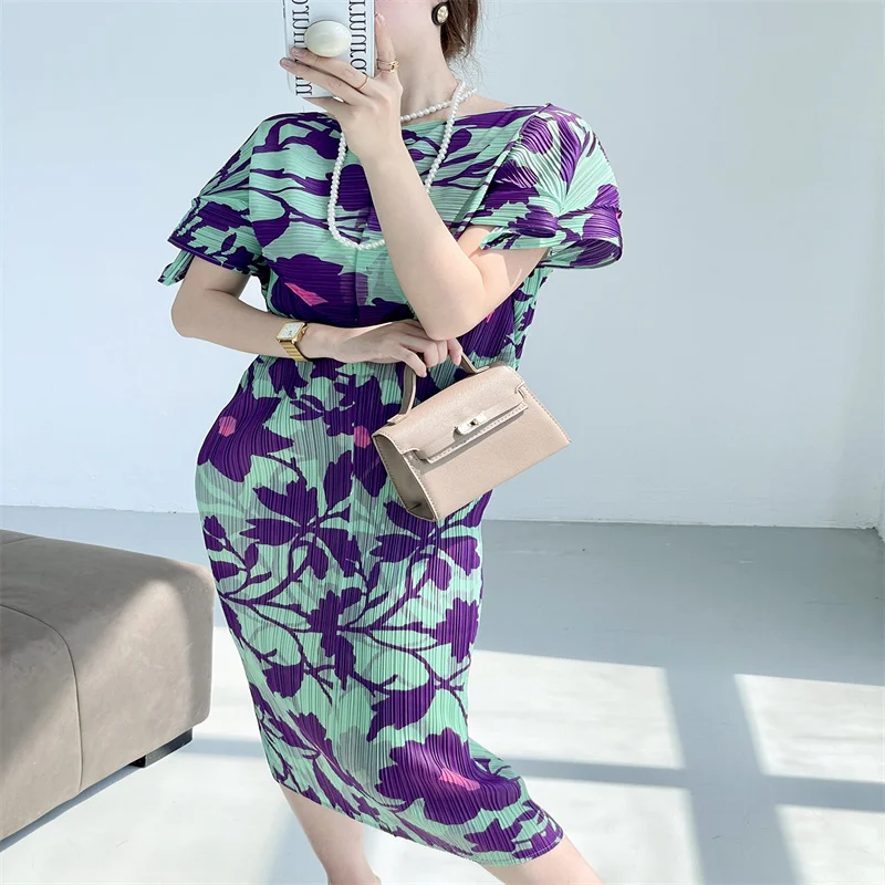 New Design Feeling Bat Sleeves Dress Women's Folded Large Size Elegant Print Wrap Hip Skirt C108