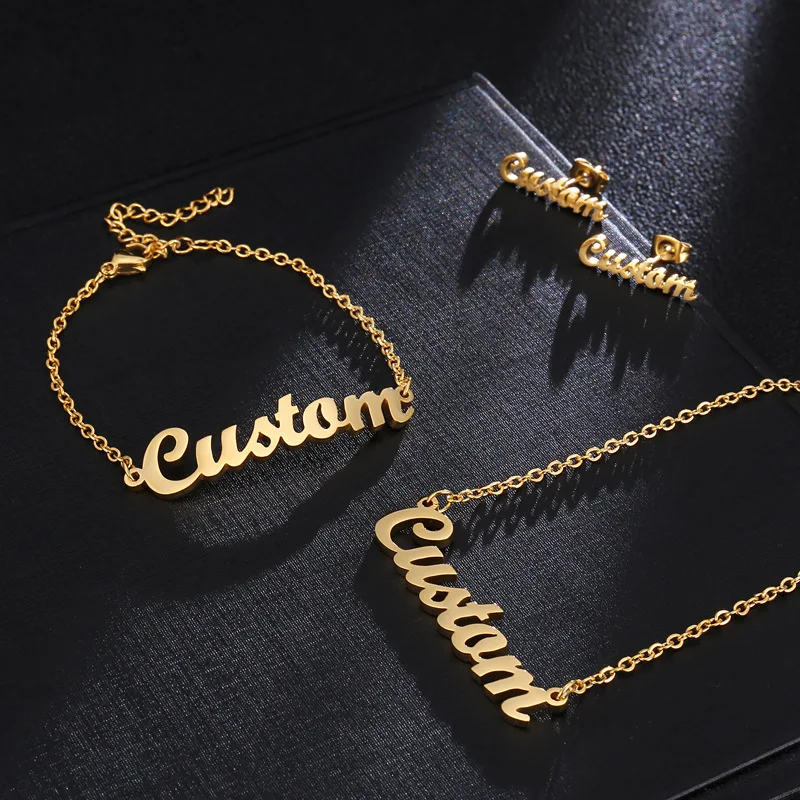 customize Stainless steel name necklace Plated real gold English letters Personalized necklaces for fashionable women