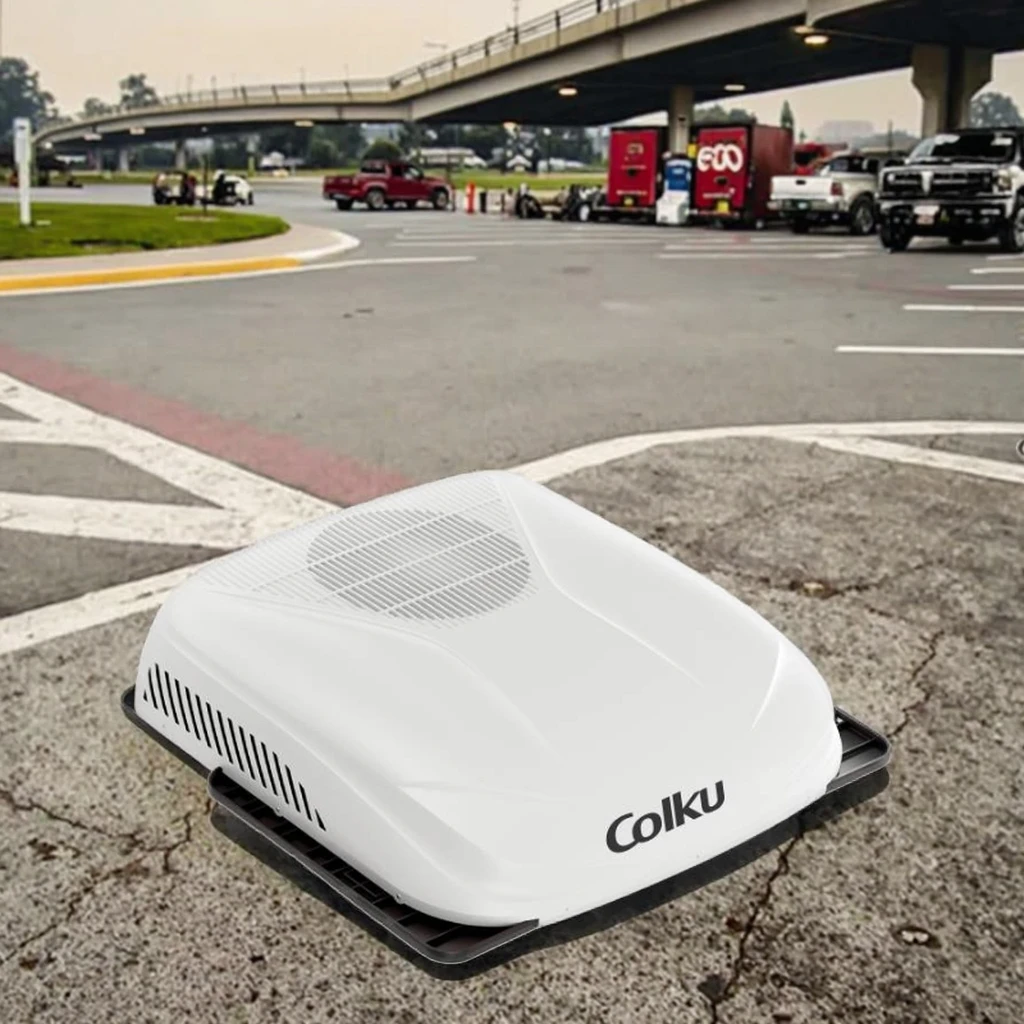 

Энергосберегающий парковочный охладитель грузовика 24 Вт, кондиционер на крыше 2200 Вт с хладагентом COP 3.0 и R410a для кабины и спального оборудования