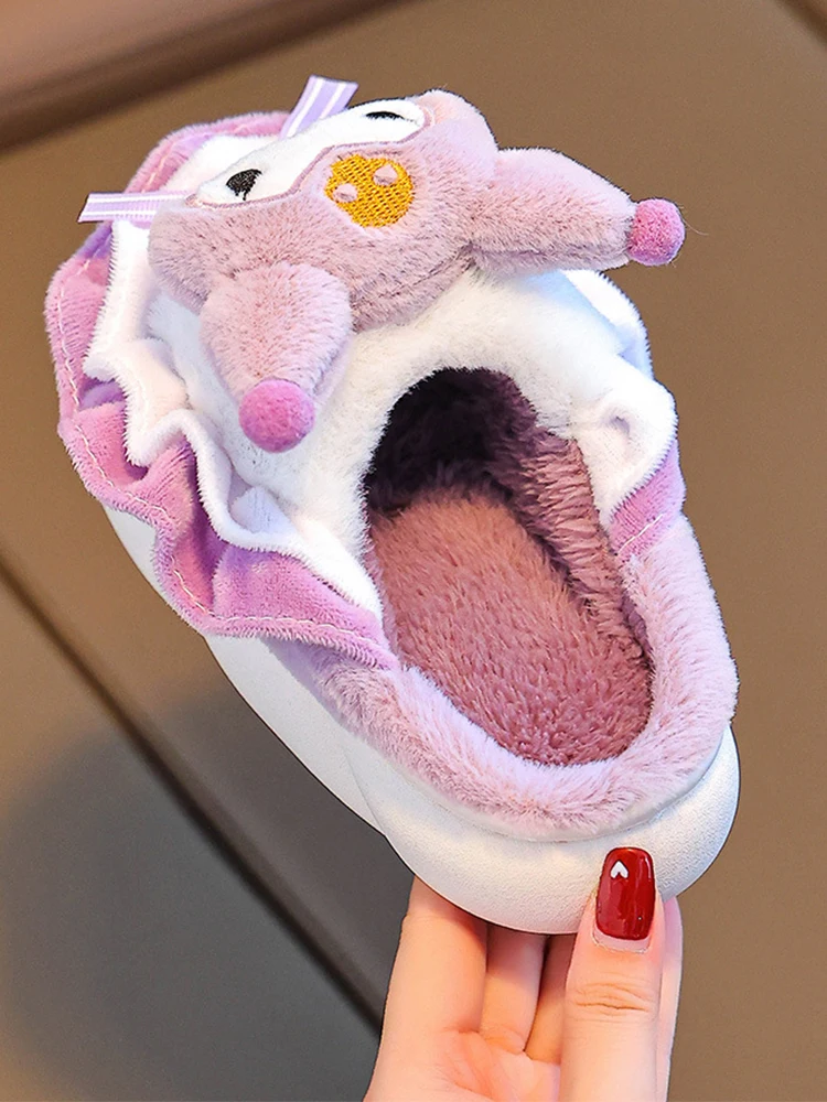 الشتاء الكرتون الأطفال نعال قماش نعال من القطن أنيمي المرأة مغطاة الدافئة مريحة المخملية لطيف المنزل شبشب منزل