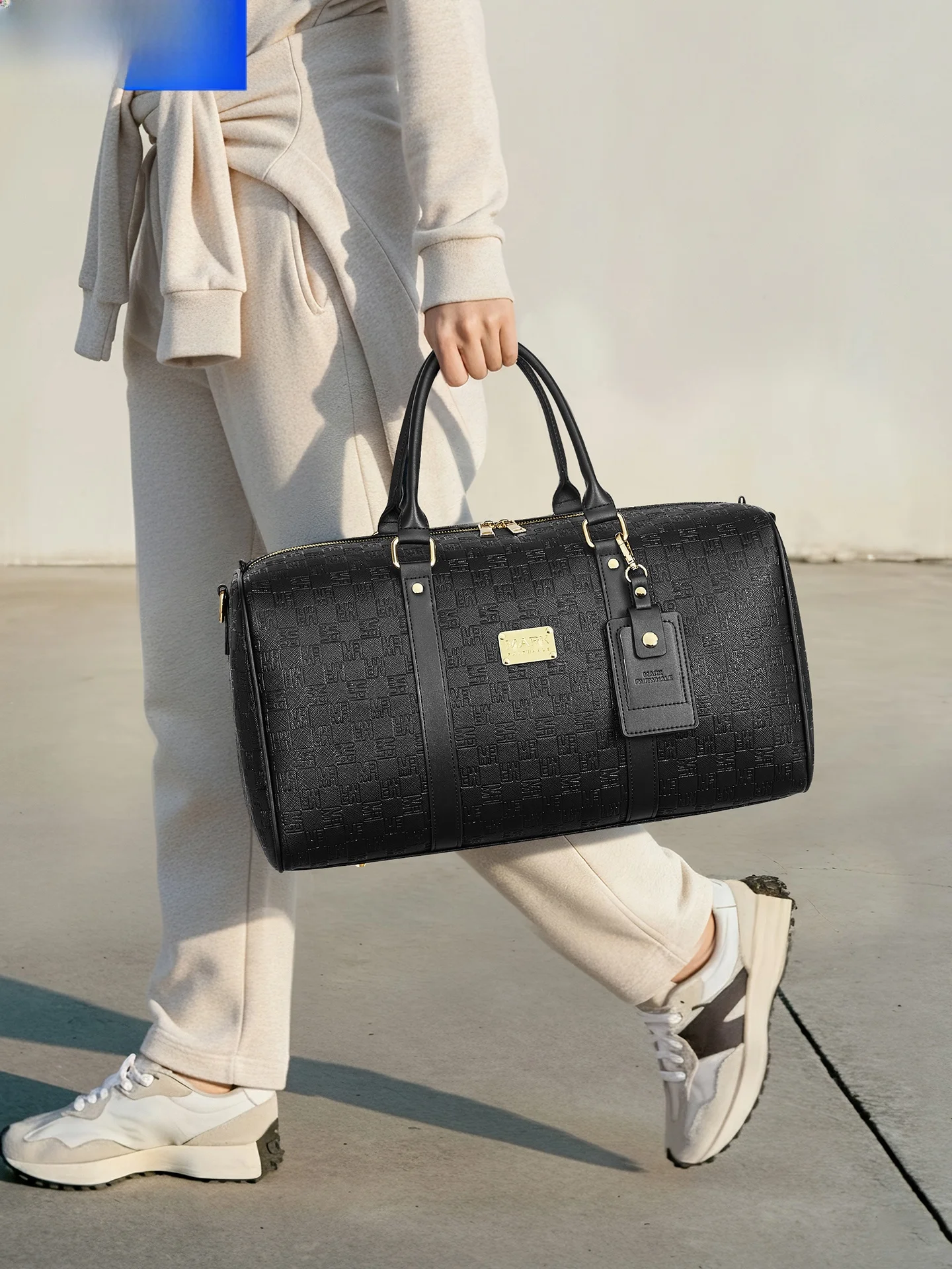 

Large Capaci Travel Bag Men's Handbag ort Trip Lage Fitn Bag Mark Fairwe Surprising Box European Faion Busines...