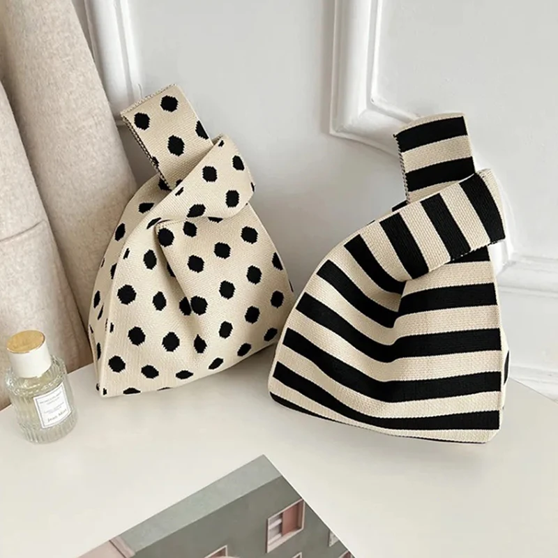 Bolsos de mano de punto hechos a mano para mujer, Mini bolso de muñeca con nudo, bolso de mano informal coreano, bolsos de compras reutilizables