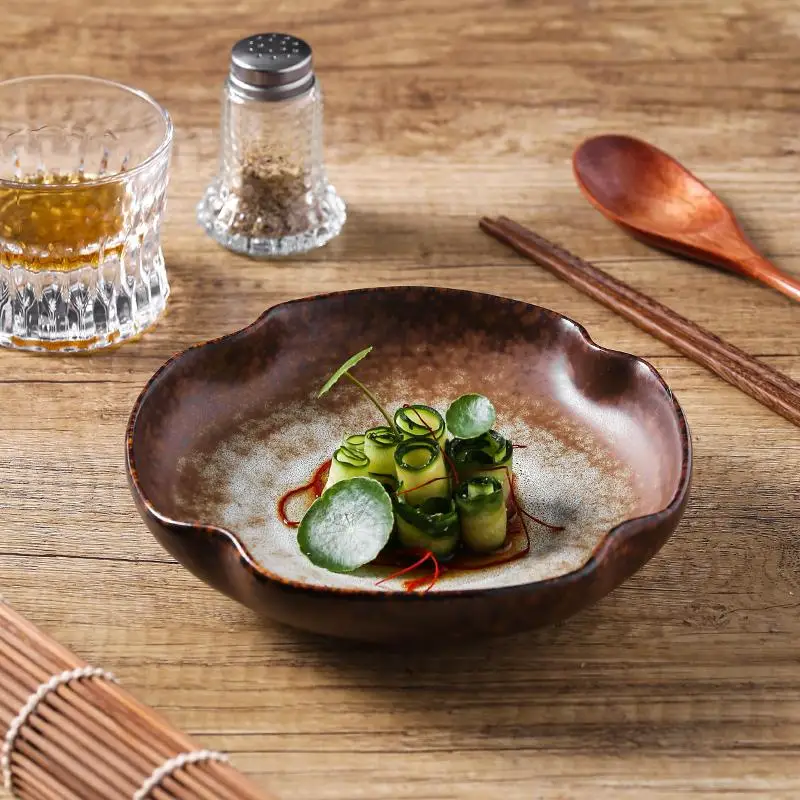 

Chinese-style retro ceramic high-end irregular salad plates, dessert plates and creative tableware