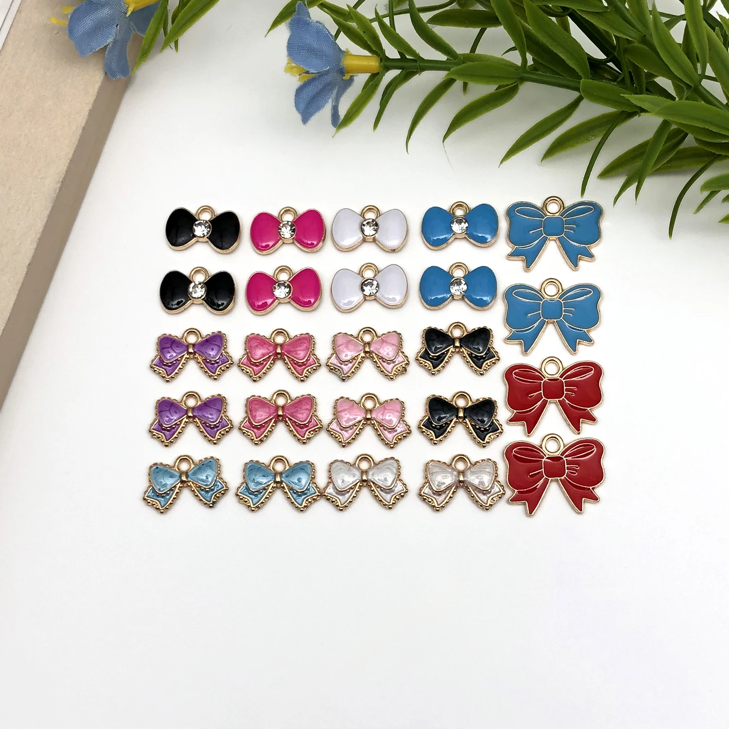 Mix 24 pieces/Drop Oil Bow Pendant Series Jewelry Necklace Making DIY Craft Halloween, Christmas, Thanksgiving Fashion Accessory