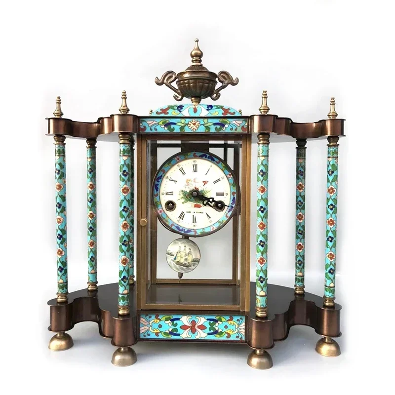 

European Western cloisonne old-fashioned retro winding mechanical clock, home creative living room pendulum sailboat
