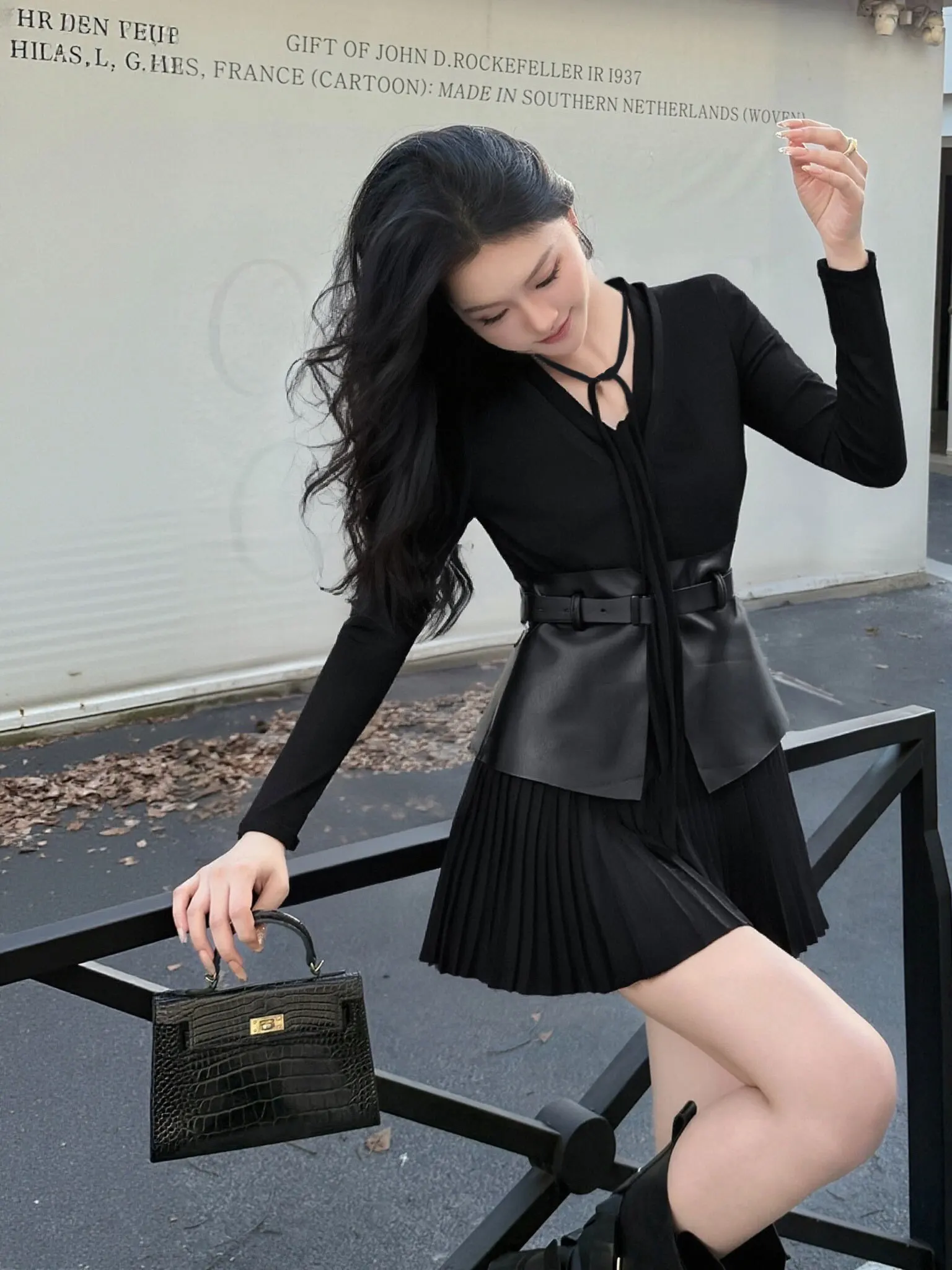 

Spring 2026 Hot Girl Style Belted Waist Inward Top Short Skirt Set Two Pieces Set High Waist Polyester Fiber Long Sleeve roun...