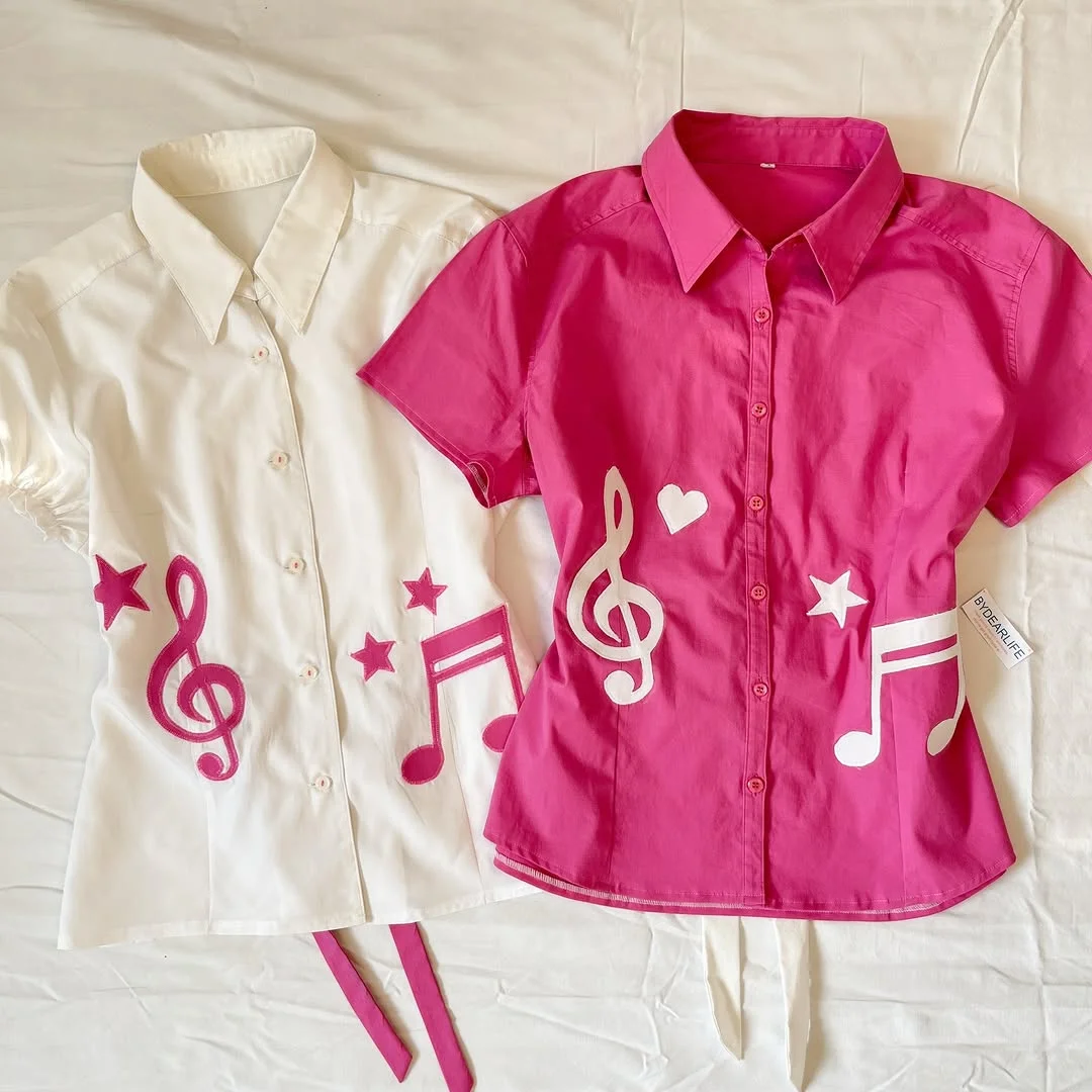 In spring and summer of 2026, the new Y2K girl style retro lapel T-shirt note pattern slim waist version personality fashion.
