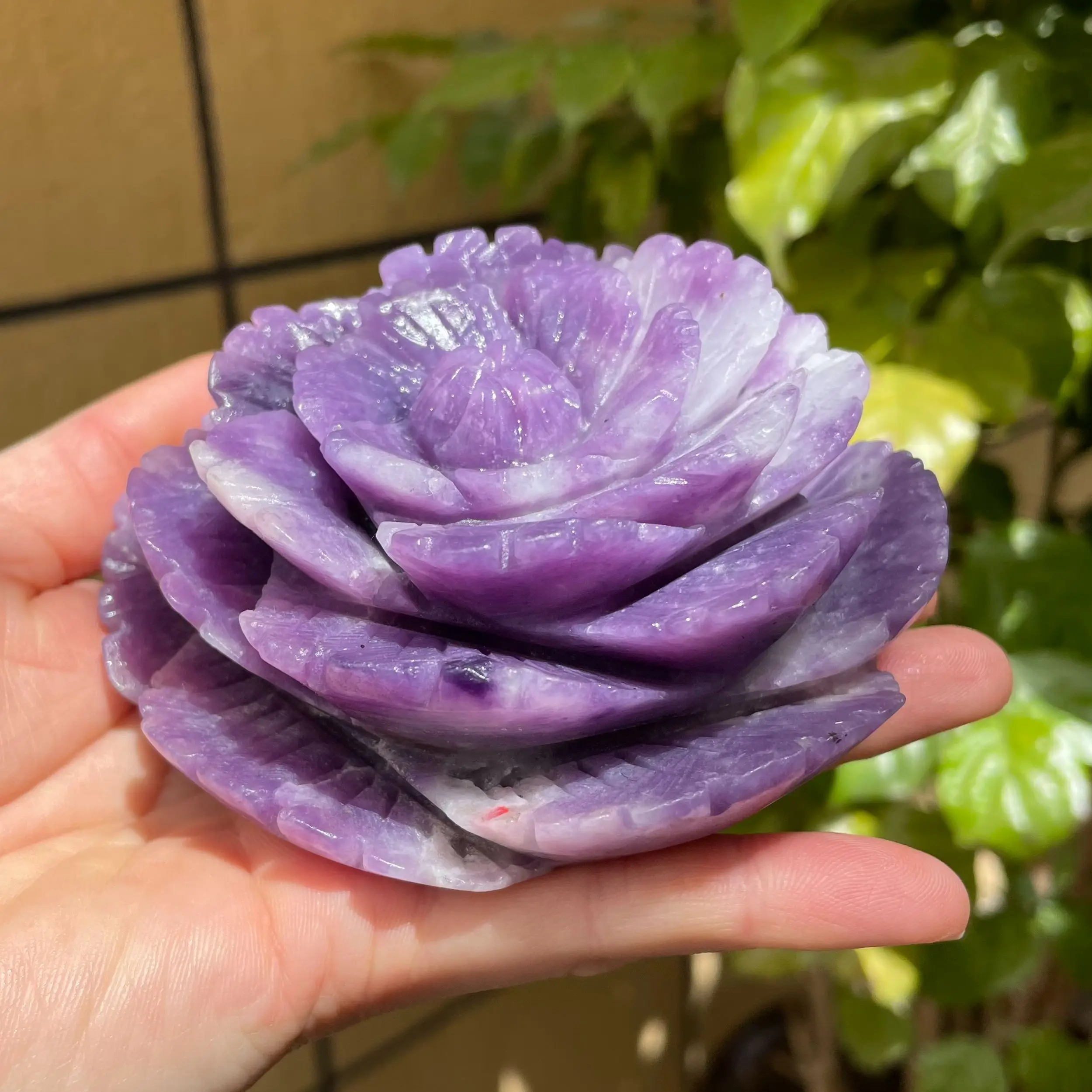 10cm Natural Purple mica mica Crystal Carveing Peony Flower Energy Gem Reiki Healing Home Decoration Gift Collection 1pcs