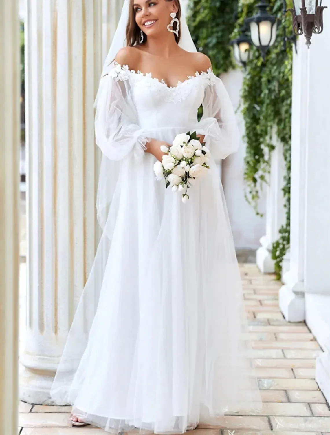 Elegant A line wedding dress sexy backless V-neck lace decal removable train beach long sleeve bridal dress custom new 2024