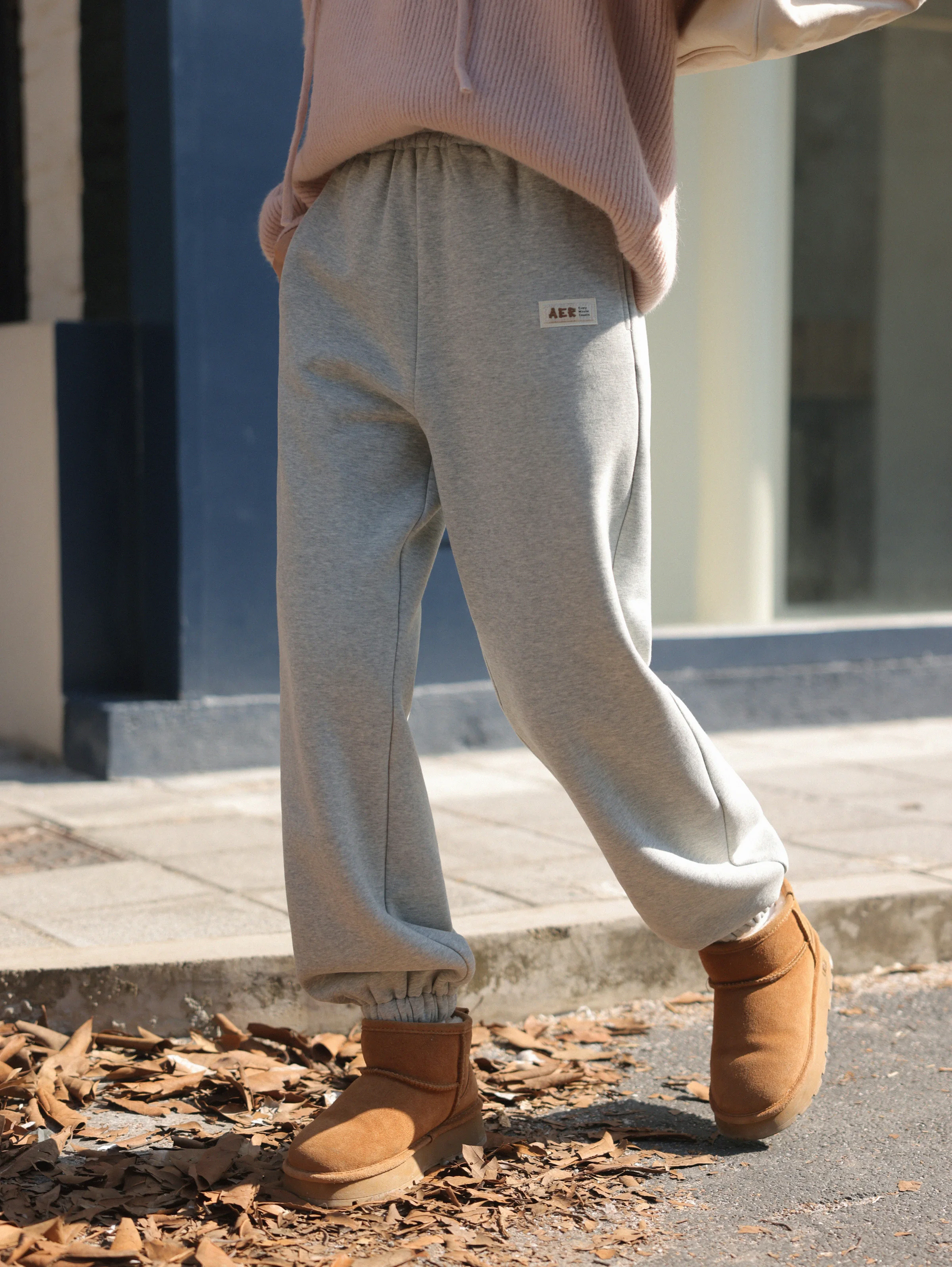 Winter Warm Fleece Jogger Pants Elastic Waist Thickened Sweatpants Casual Loose Fit Ankle-Length Trousers for Outdoor Home Wear