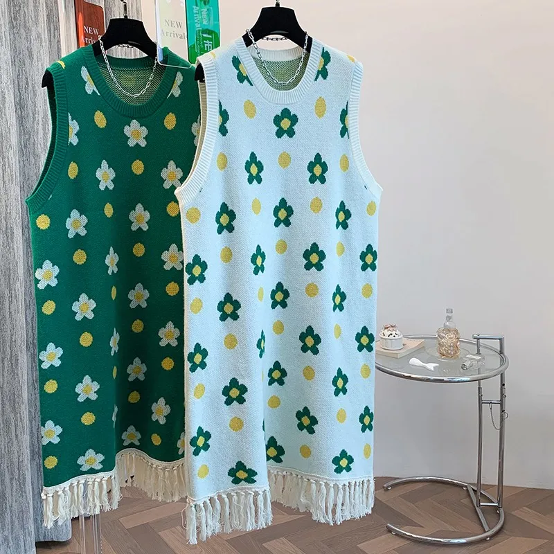 

Floral Embroidery round Ne Knitted Long Dr with Tassel Autumn Winter New Sle Slimming Vest Ci Commute Cotton Blend D...