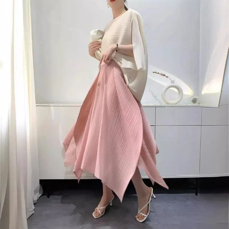 Autumn Pleated Skirt for Women with Loose and Irregular Patchwork Design, Tulip Petal Skirt for Elegant Women in Korean Version