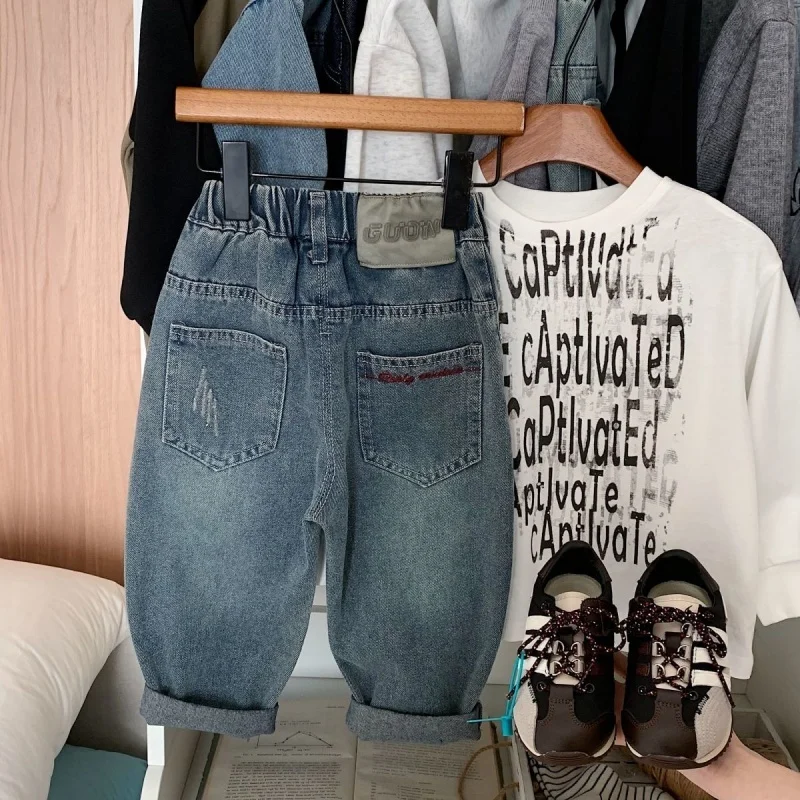 جينز للأولاد لعام 2025 في الربيع والخريف، سراويل كاجوال للأطفال متوسطة إلى كبيرة، وسيم ومتعدد الاستخدامات، سراويل للأولاد، نمط الشارع