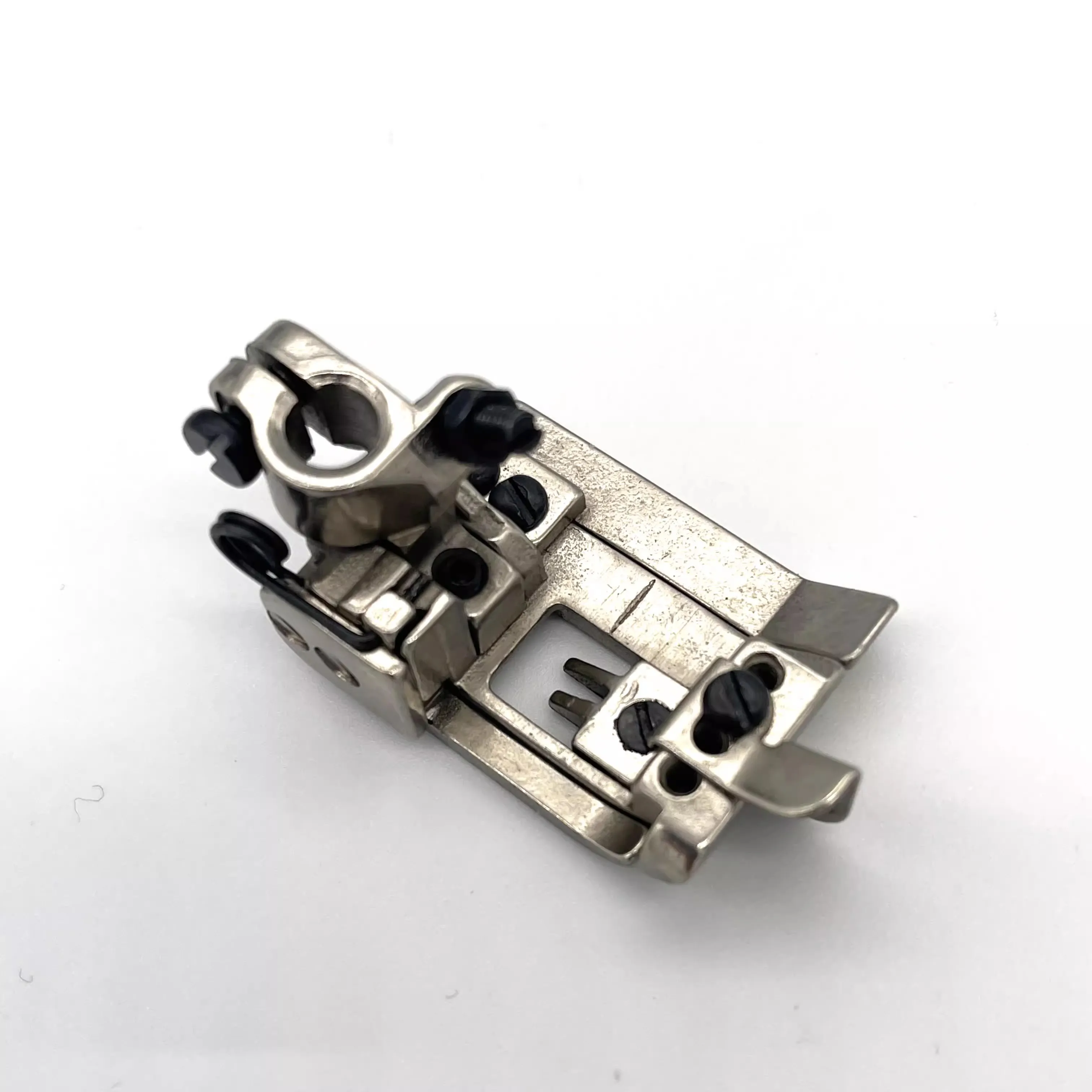 3507064 Presser Foot for Coverstitch Sewing Machine Yamato VG2740 VG2792 VG3711M VG3721 Needle Distance 4.8mm 5.6mm 6.4mm 4.0mm