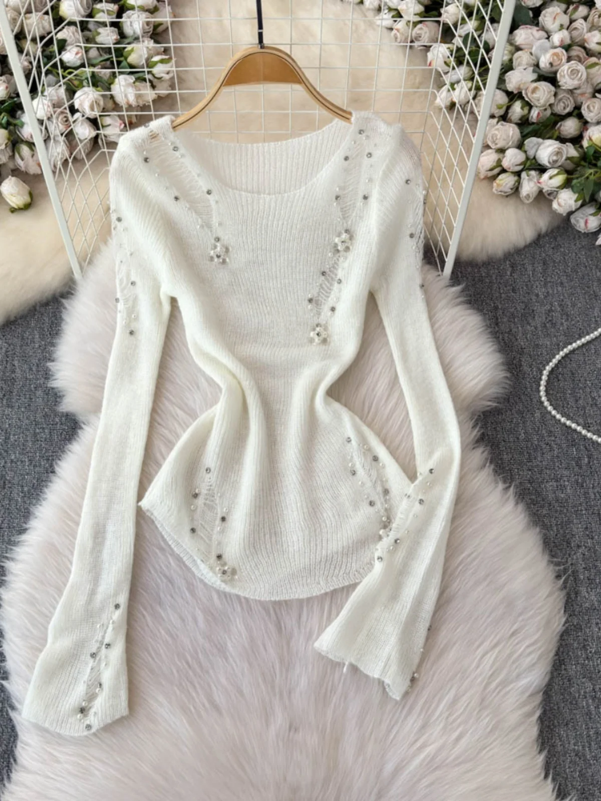 ey Heavy-Du Beaded Hole Knitted Sweater Women's Faion Autumn Winter New Irregular Knitted Waist-Cinching Small Top
