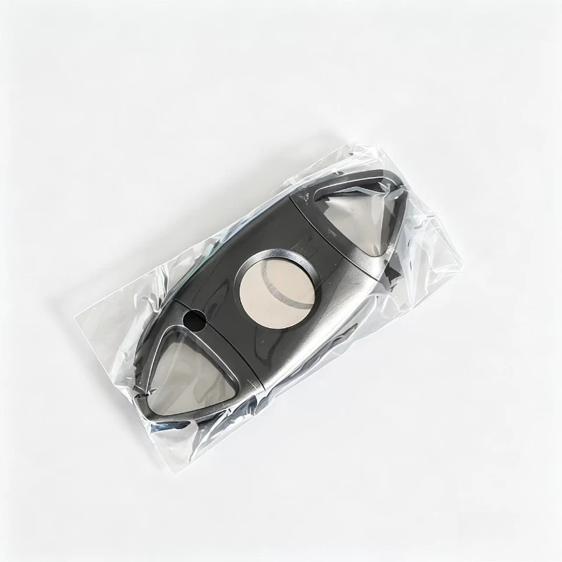 Sharp Close-fitting Cigar knife scissors pliers Smooth High quality Cigar cutter Stainless steel Cigar tools Accessories Gadgets