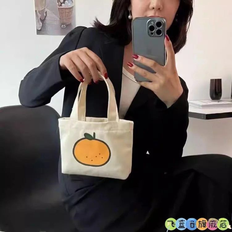 

Small Canvas Handbag Women's Shopping Bag Simple Versatile Carry-On Bag Fashionable Bucket Bag Style Spring Season New Arrival