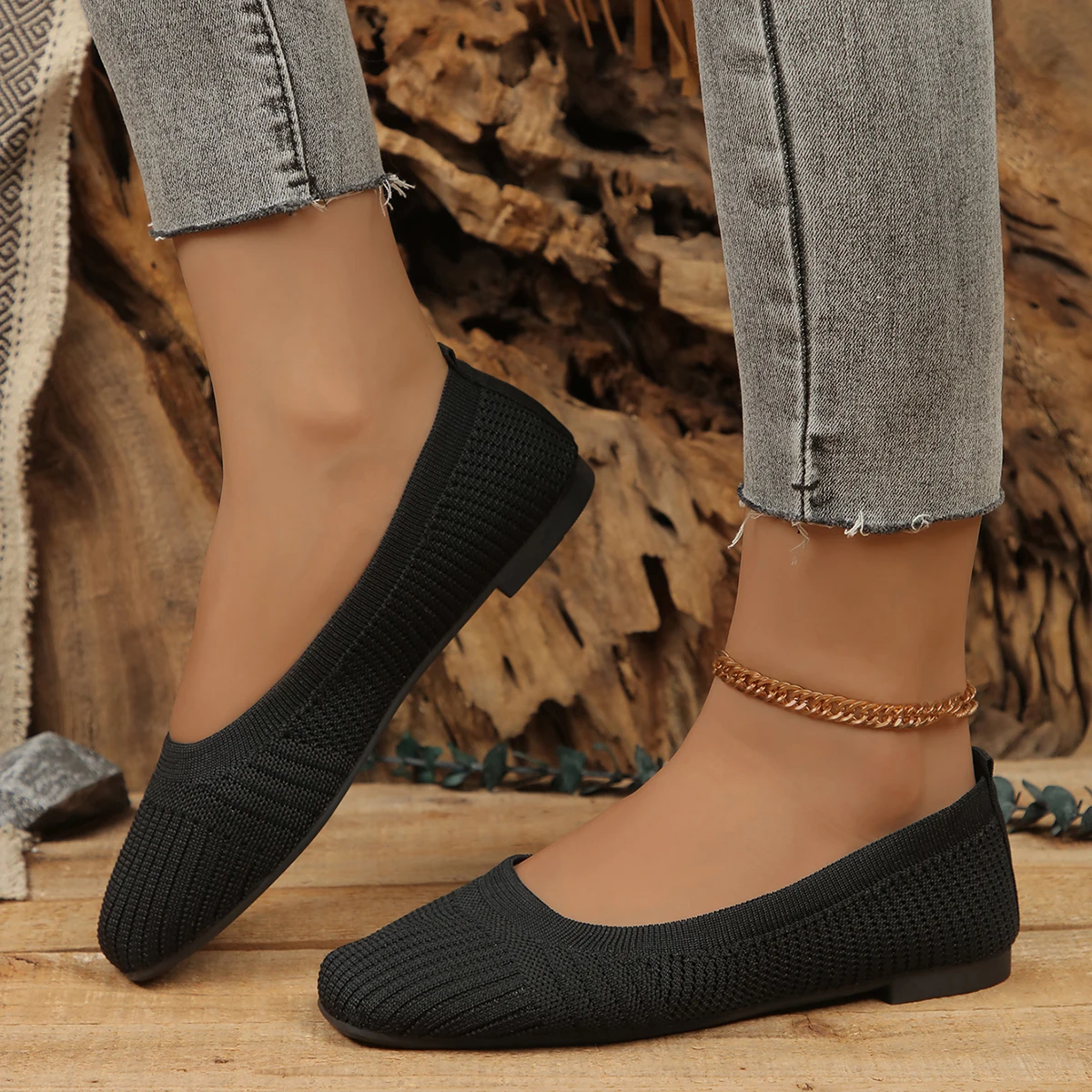 Women Flats Spring New Fashion Mesh Flat Shoes Women Knitted Breathable Sneakers Slip on Plus Size Lightweight Loafers Shoes