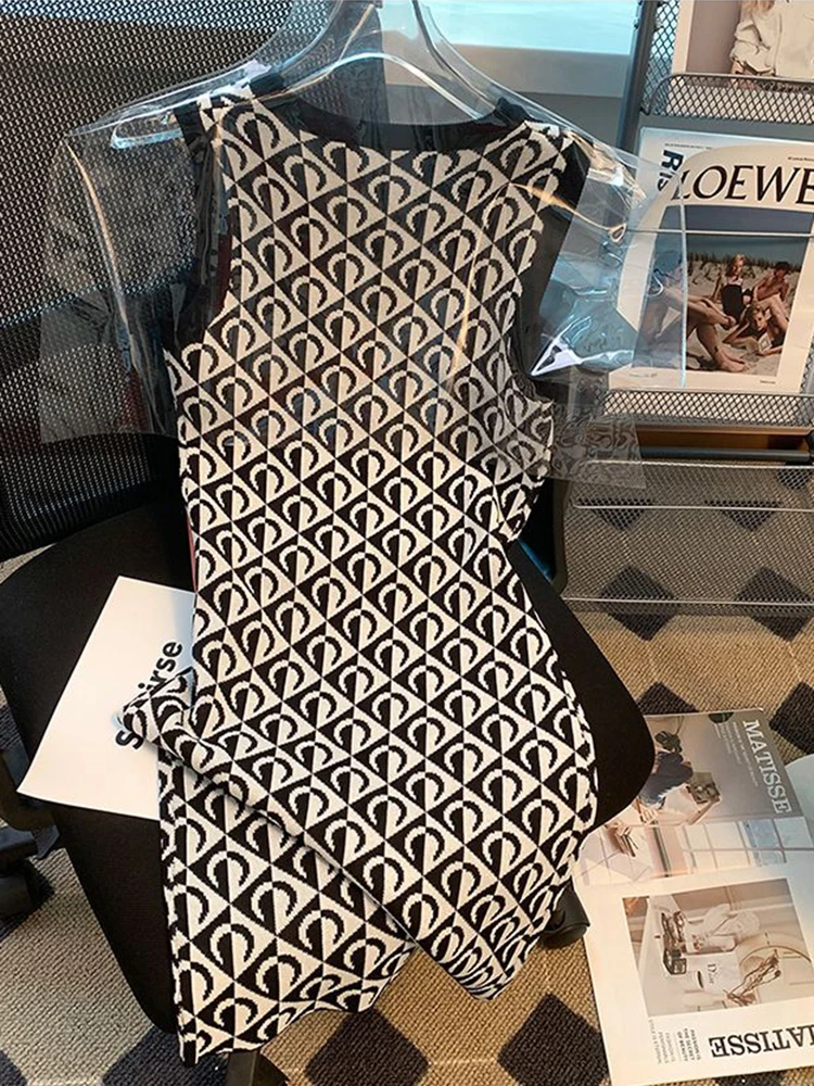 Damen Mondweste Strickkleid – Figurbetont, Ärmellos, Frühling, Lässige Eleganz, Vielseitig, Hüftbetonter Stil